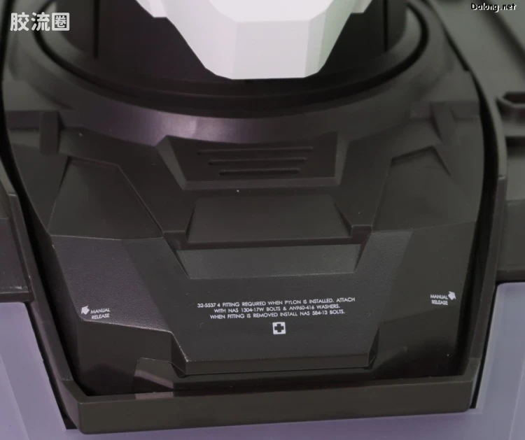 万代 大比例胸像系列 REAL EXPERIENCE MODEL RX-0 独角兽高达 自动变形版 - 图片